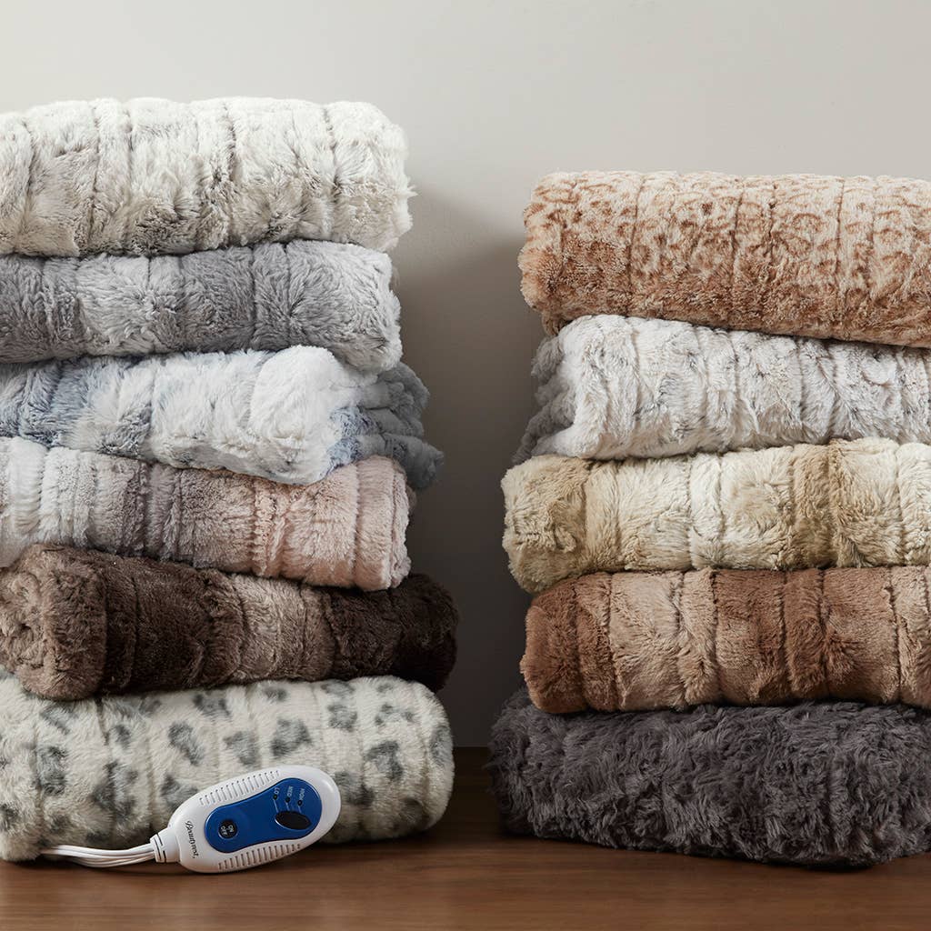 Oversized Faux Fur Heated Throw 50x70, Dark Grey