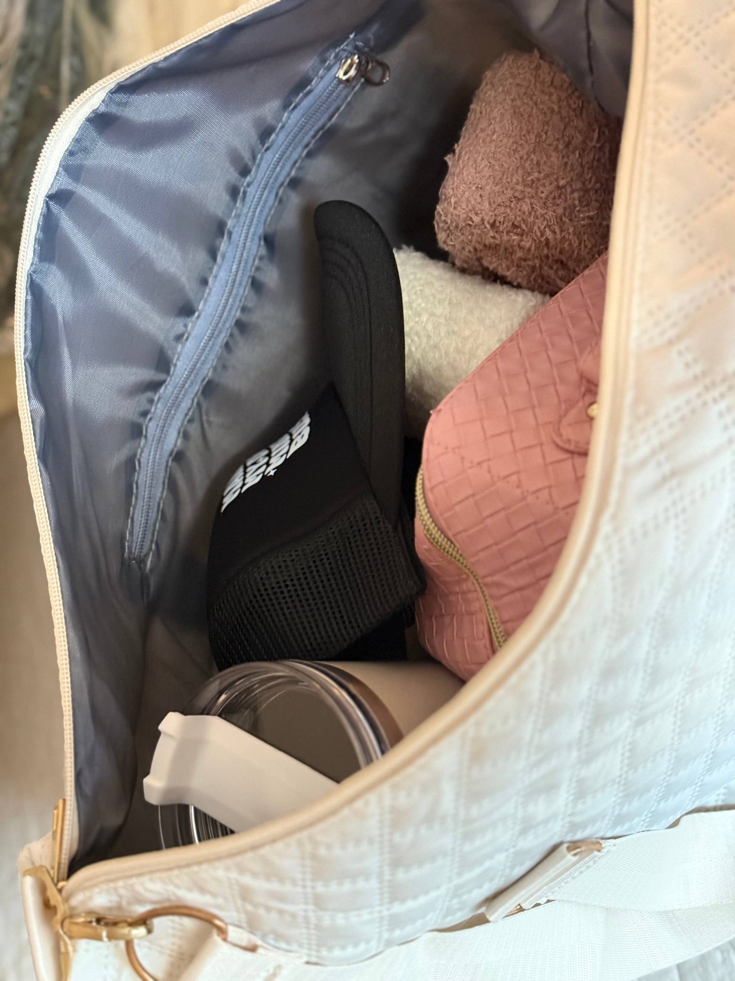 Quilted Overnight Duffle with Trolly Sleeve