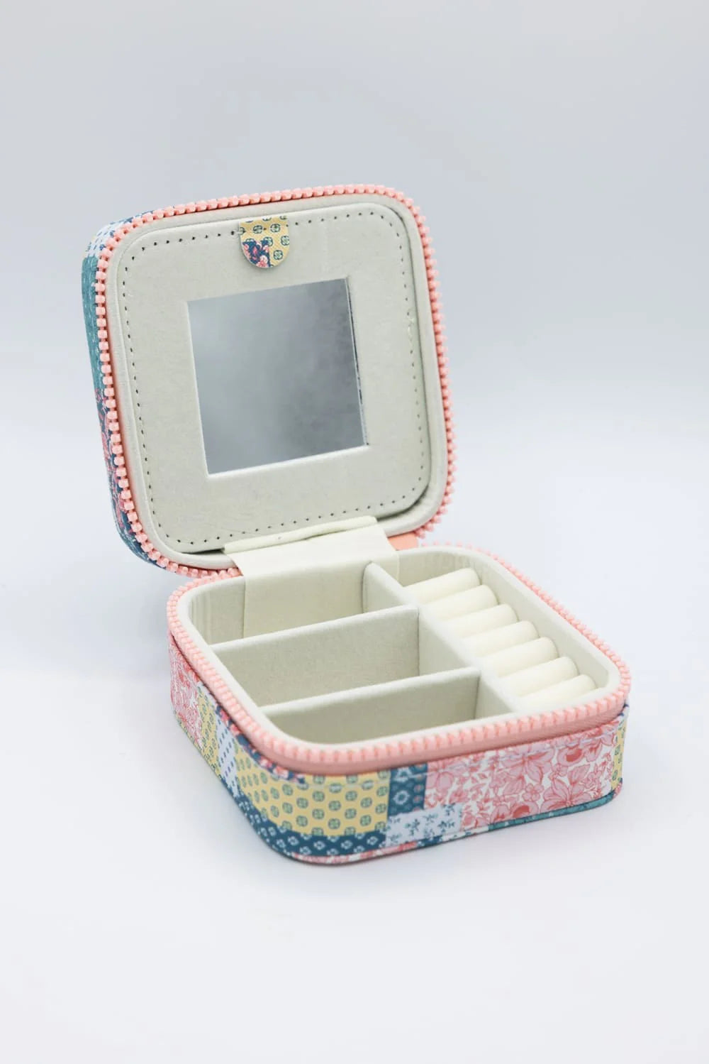 Simply Southern Jewelry Cases