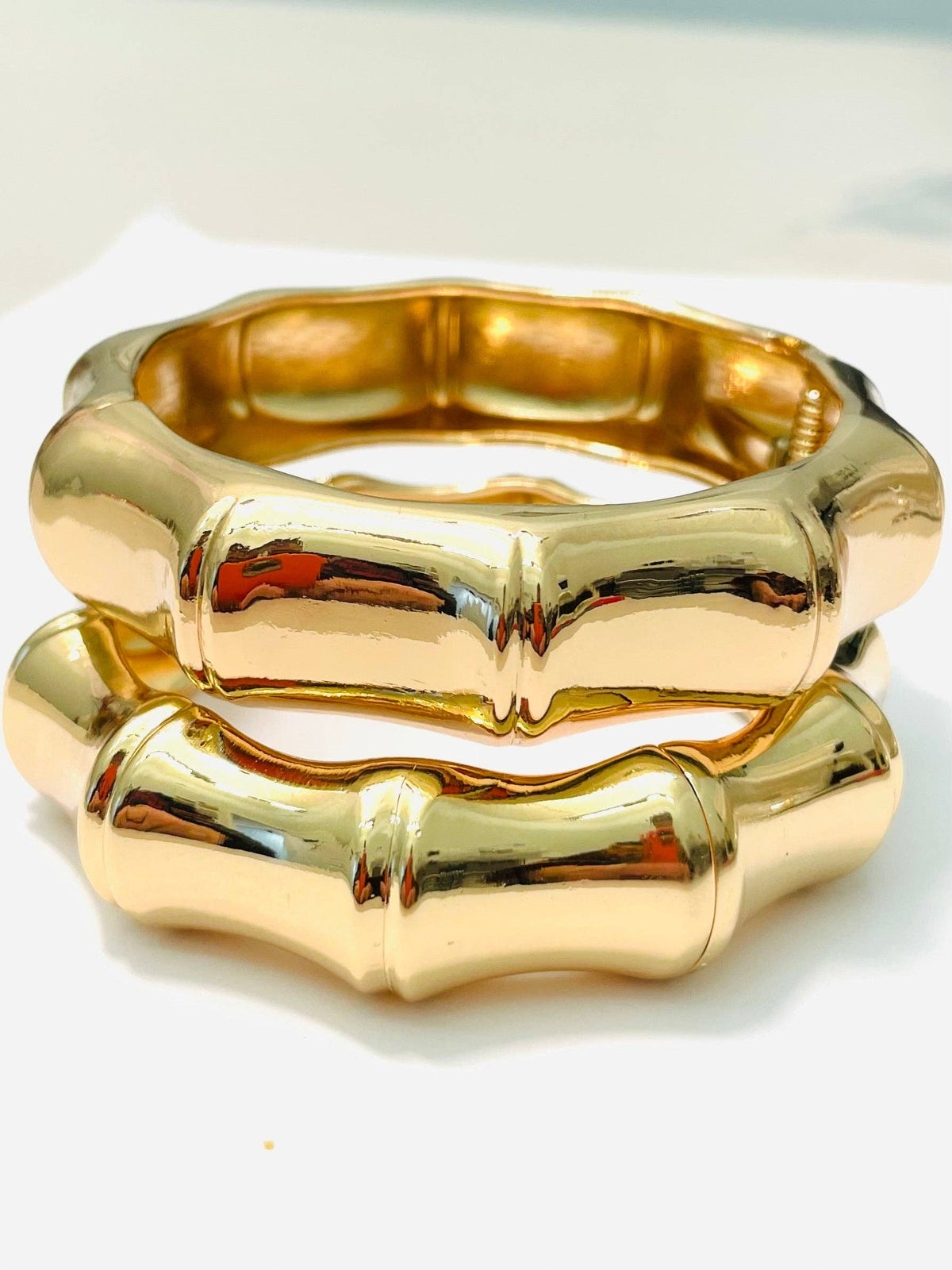 CHIC - Hinged Bamboo Cuff (shiny gold) BBR502