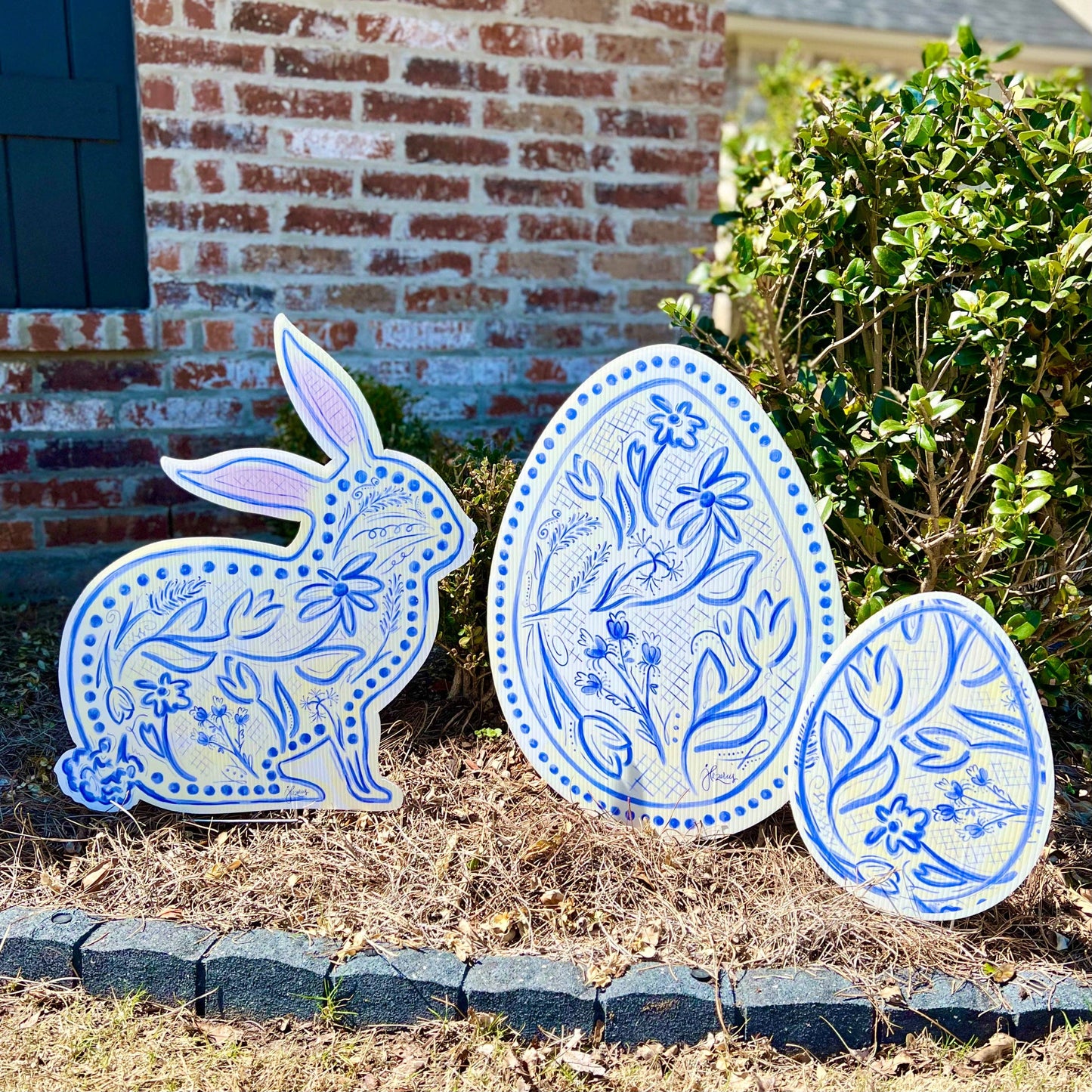 Blue Chinoiserie Bunny and Easter Eggs Collection