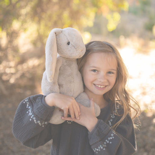 WS Lushee 16" - Suede Mink Bunny Gry