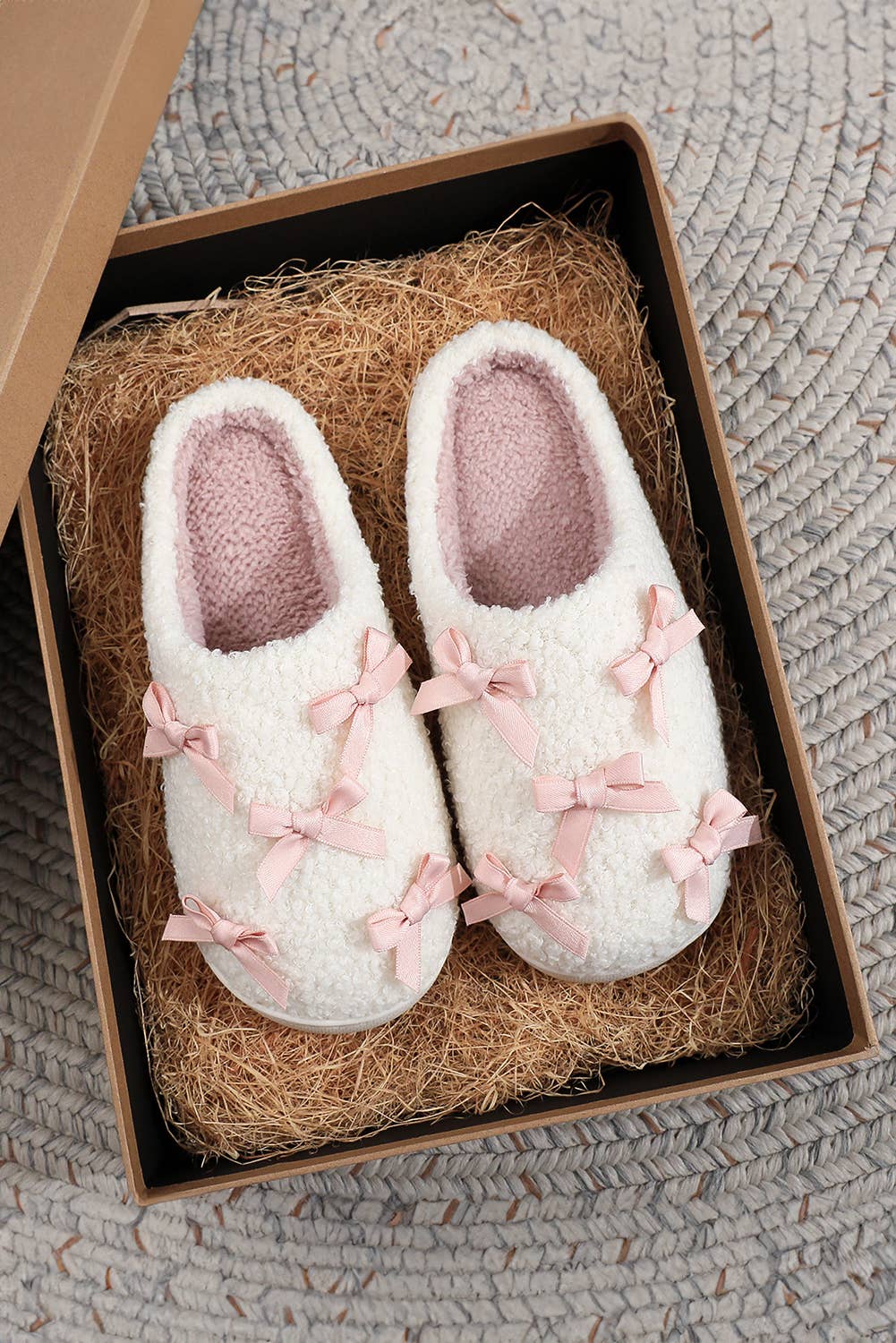 Ribbed Bow Decor Plush Slippers