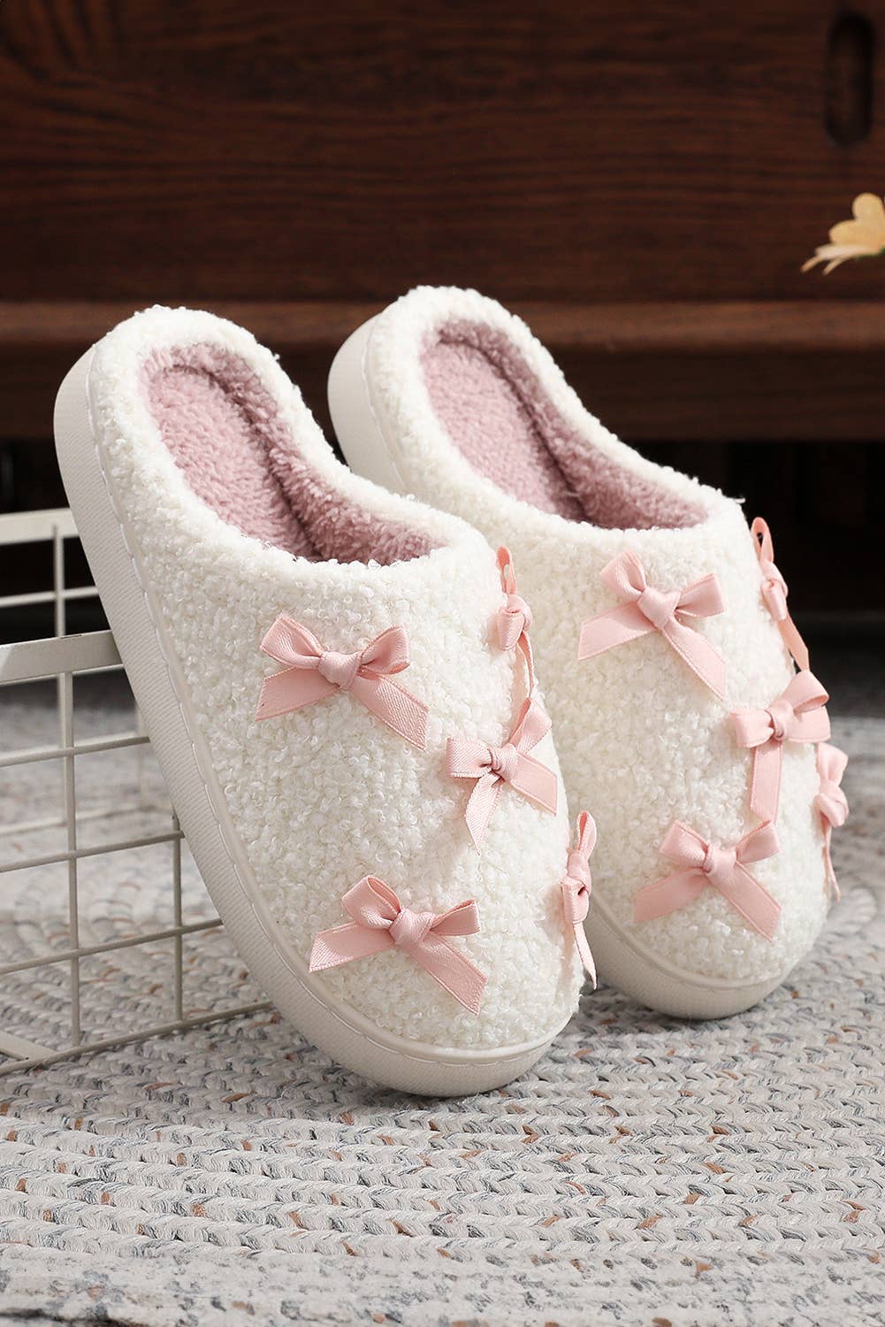 Ribbed Bow Decor Plush Slippers