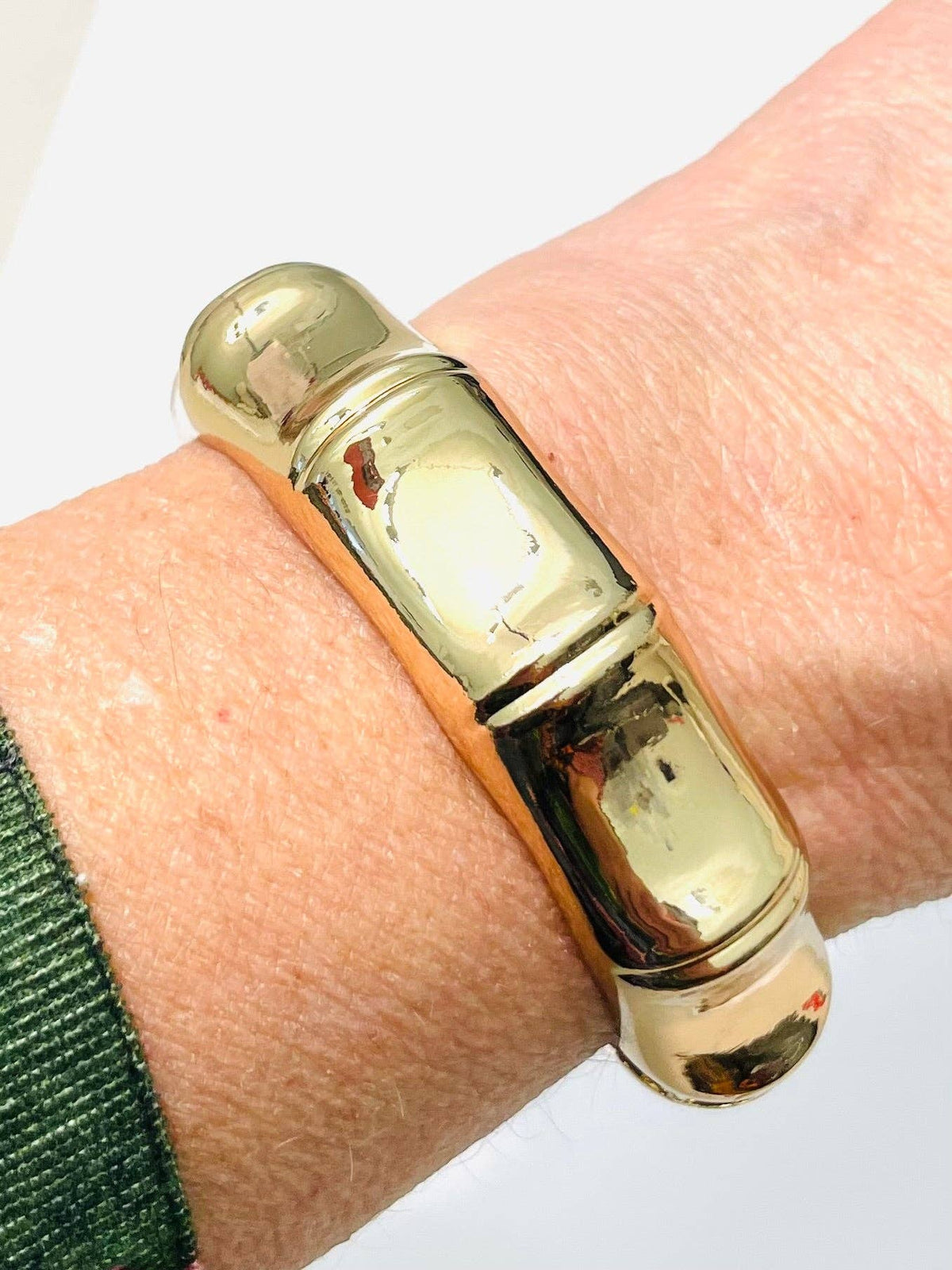 CHIC - Hinged Bamboo Cuff (shiny gold) BBR502