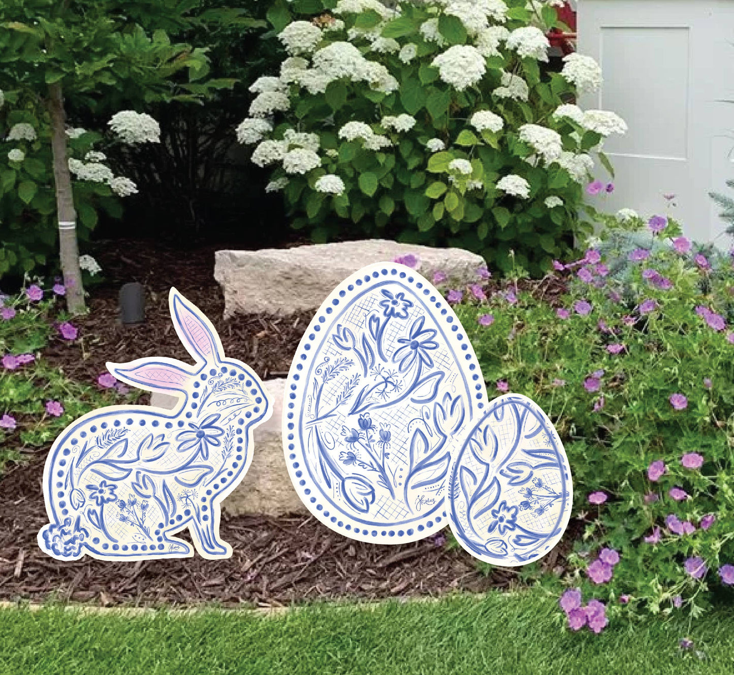Blue Chinoiserie Bunny and Easter Eggs Collection
