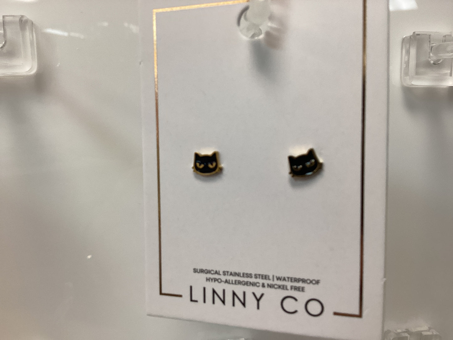 Linny Co Black Cat
