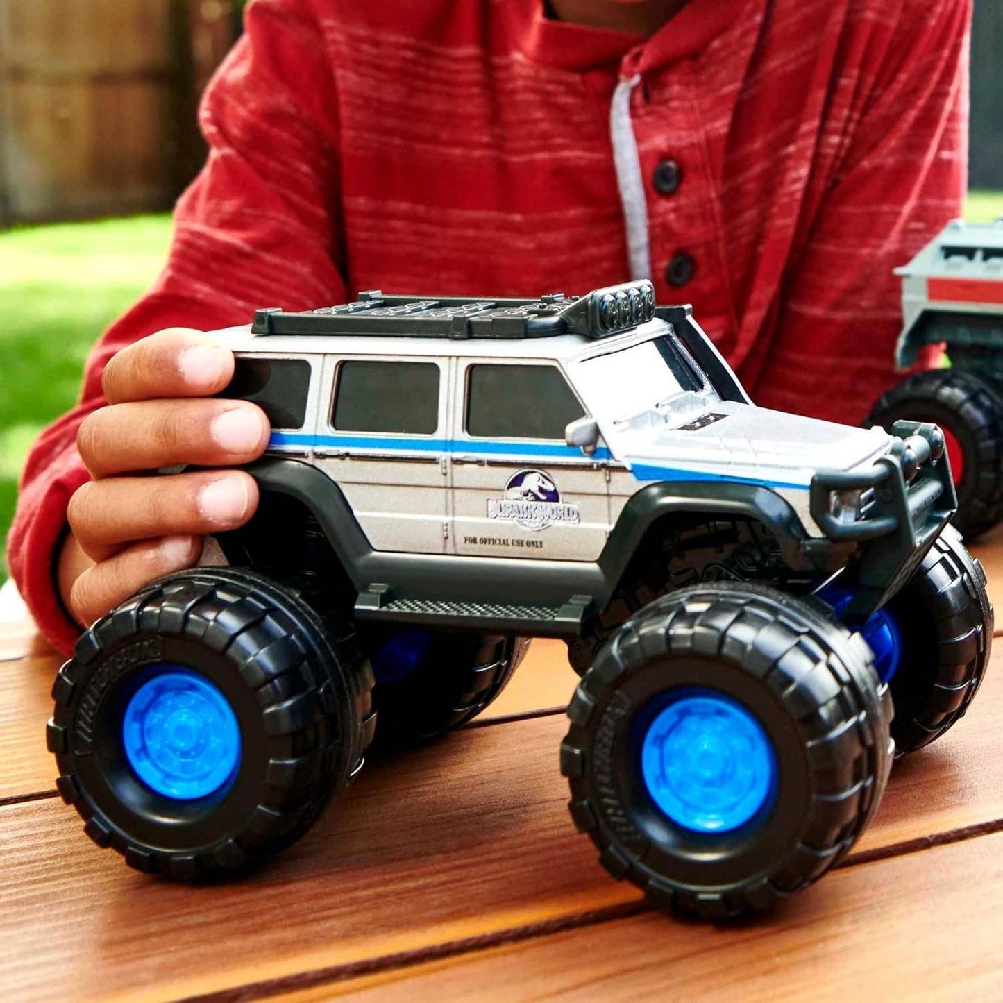 Mattel Matchbox Jurassic World Mercedes Benz G Class