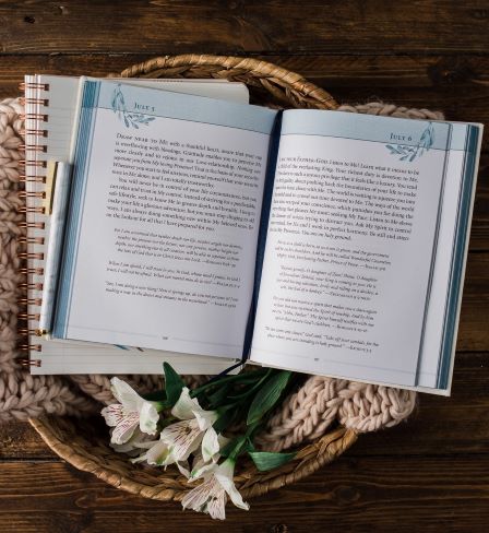 Jesus Calling - Botanical 365 Day Devotional