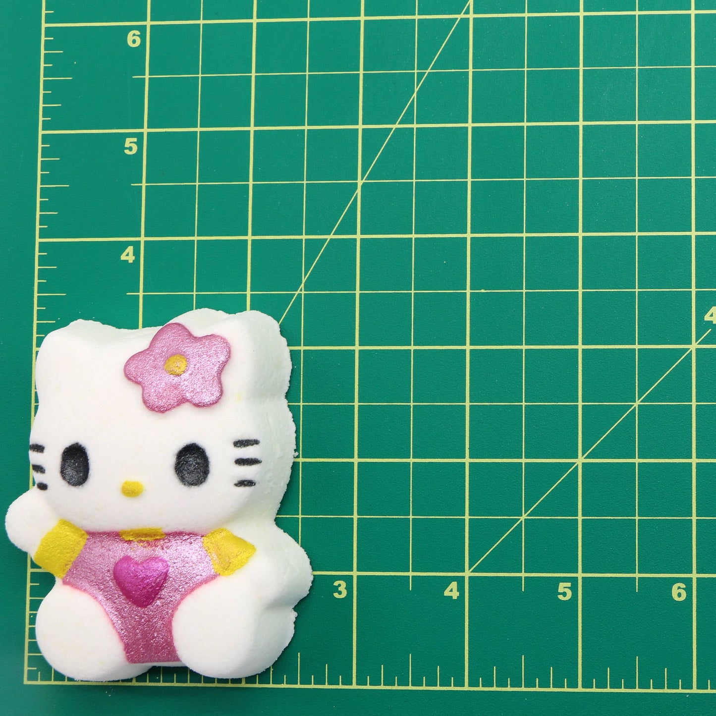 Hi there Kitty Bath Bomb