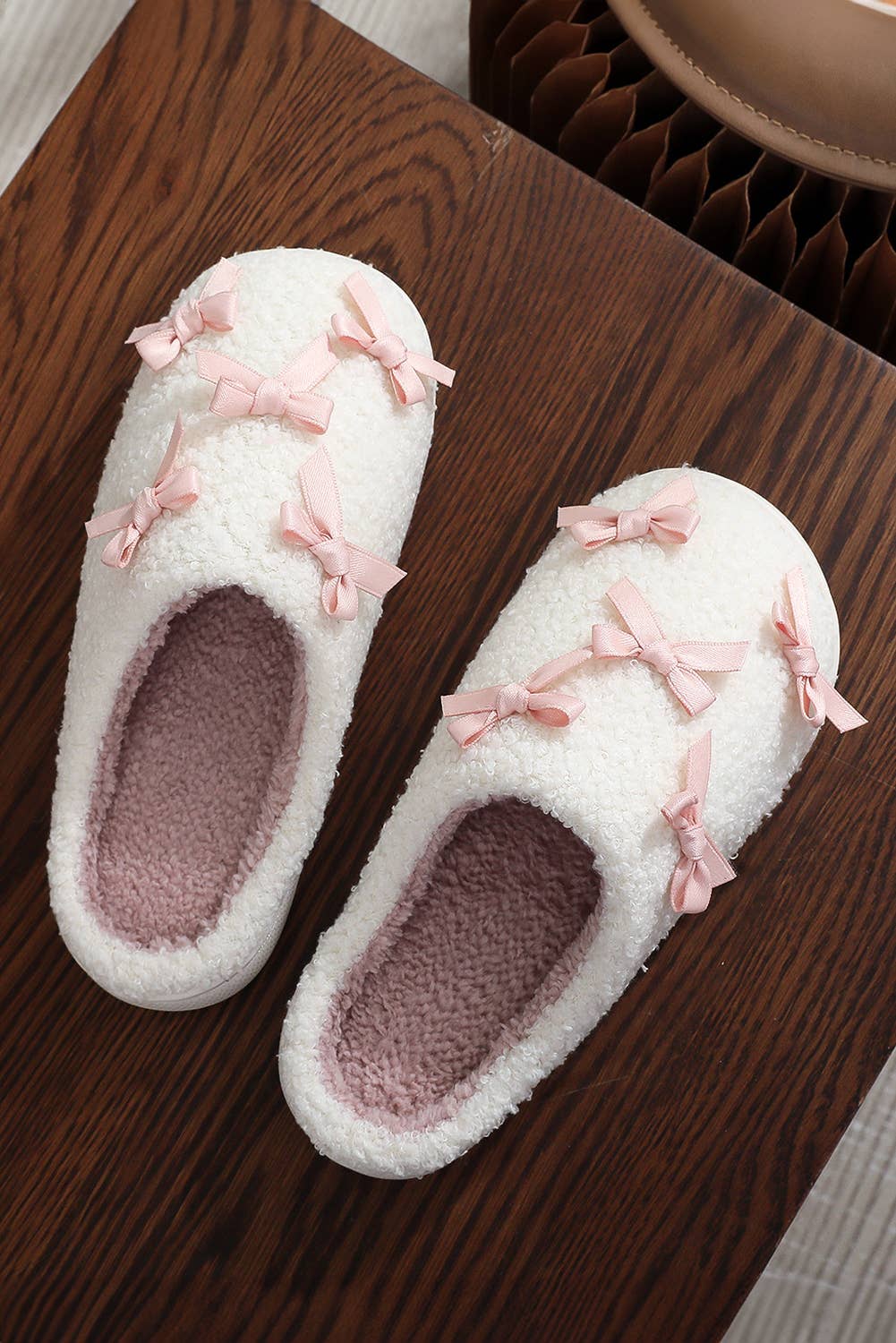Ribbed Bow Decor Plush Slippers