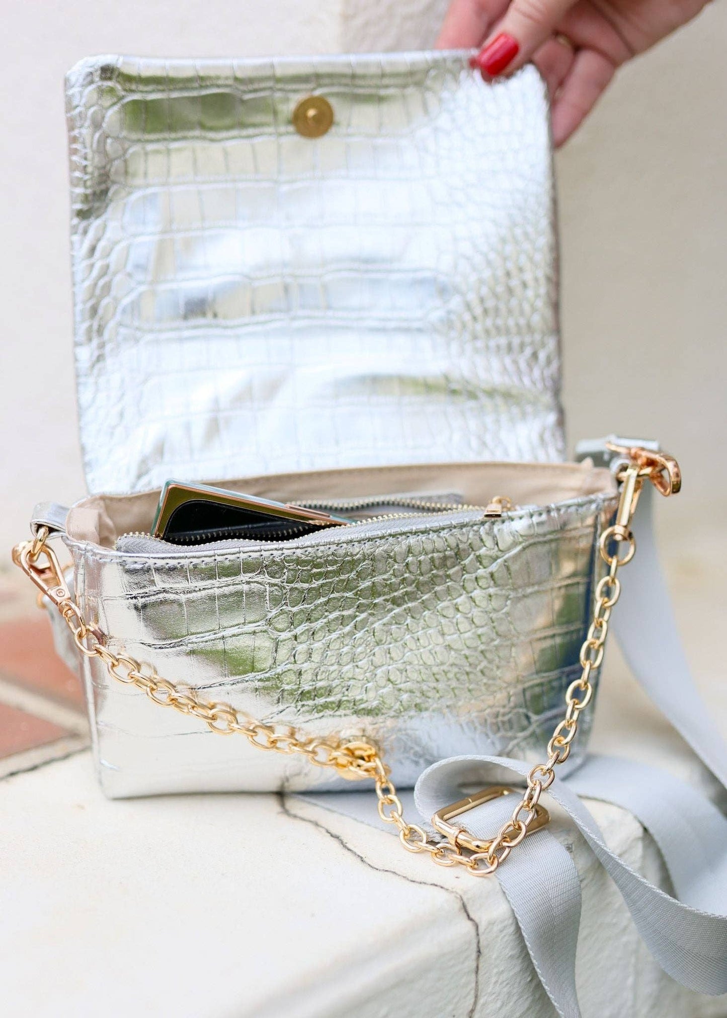 Dakota Platinum Crossbody