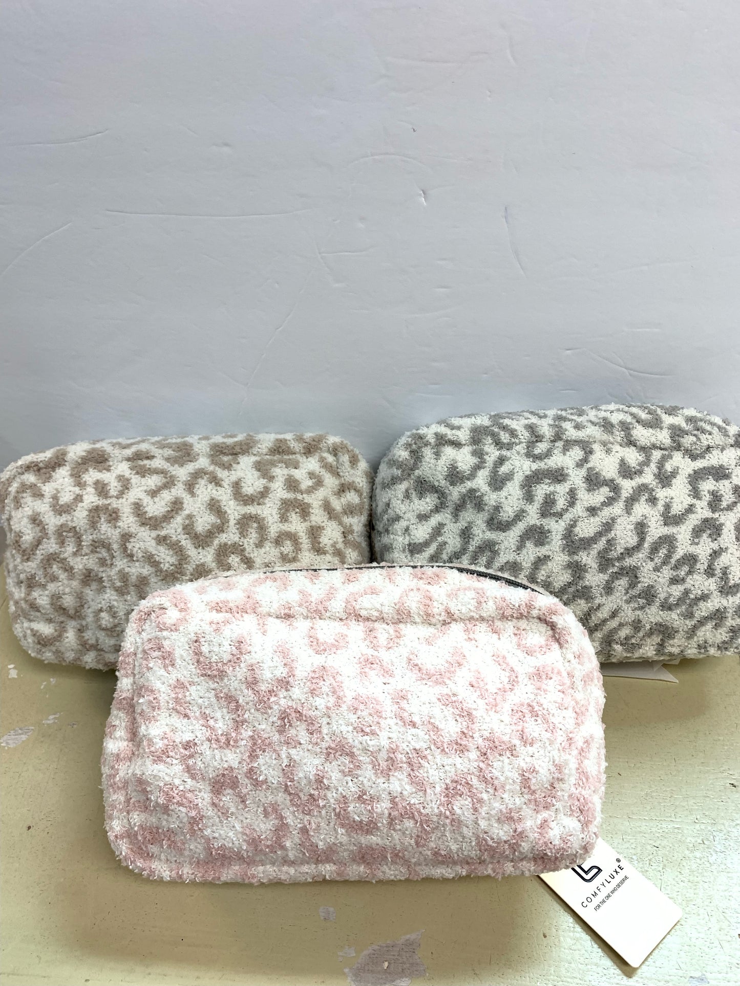 COMFYLUXE MAKEUP BAG